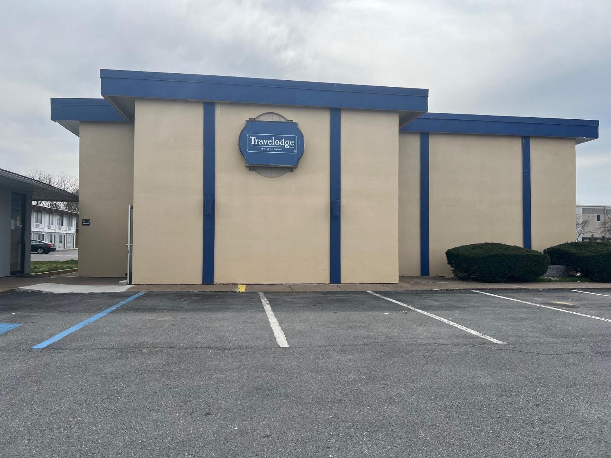 Travelodge By Wyndham Carlisle North Exterior photo